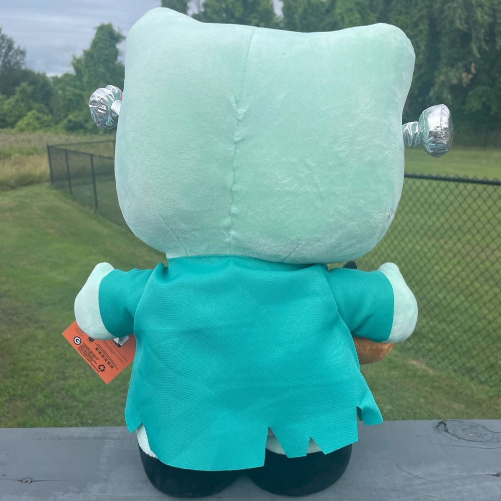 NWT! Halloween HELLO KITTY FRANKENSTEIN Greeter - Picture 4 of 16